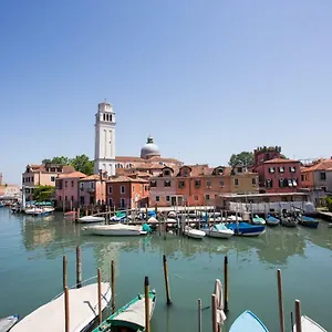 venice-appartament-salini-ii.hotelslidodijesolo.com/